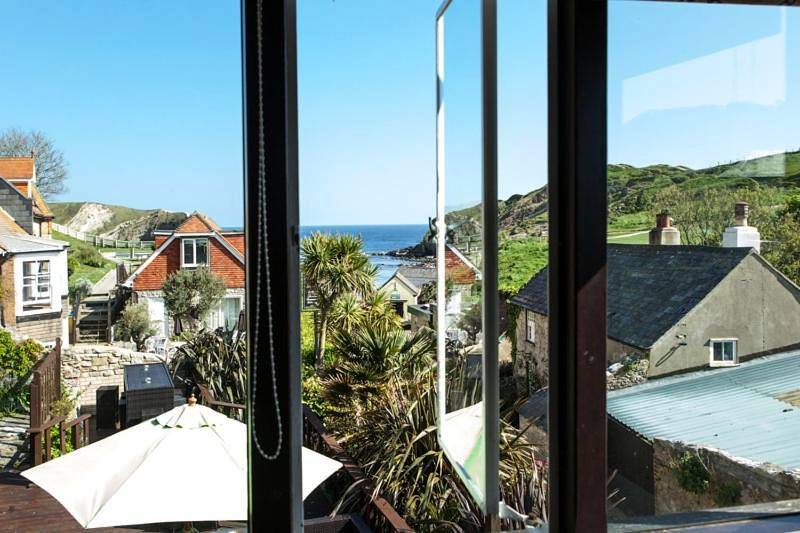 Single Room in Lulworth Cove, Dorset