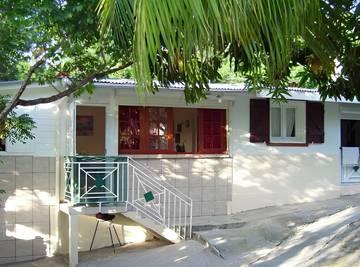 Gîte pour 4 personnes, avec terrasse à Deshaies
