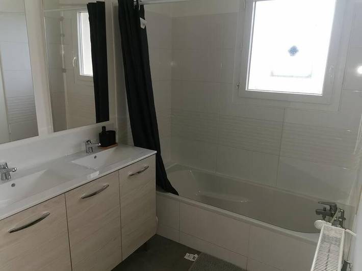 Location de vacances pour 7 personnes, avec terrasse à Saint-André-de-Cubzac - 3