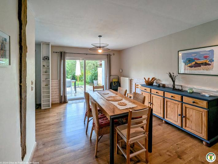 Gîte pour 5 personnes, avec Terrasse et Jardin