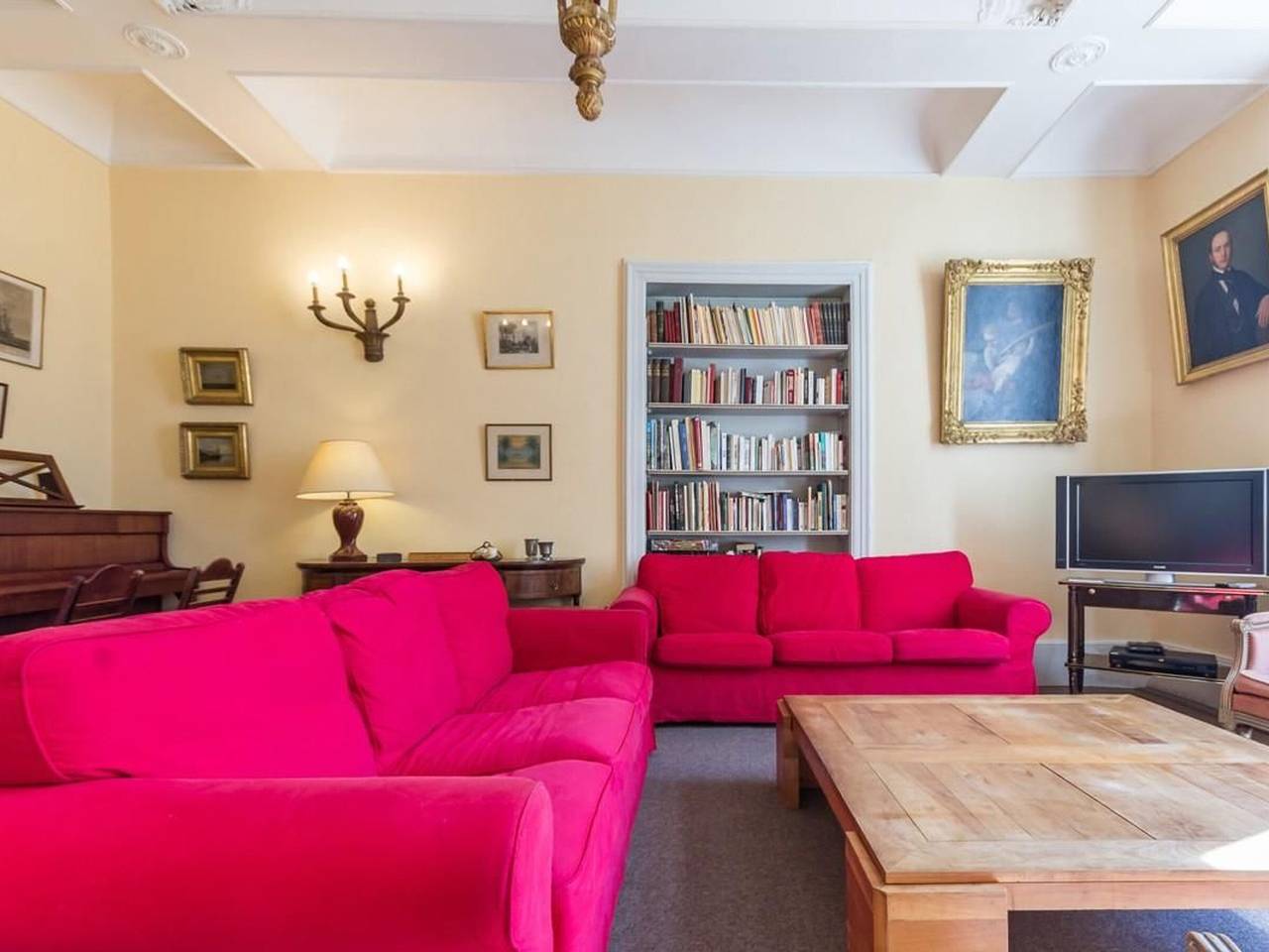 Séjour familial dans maison de maître avec parc, proche Nevers in Nièvre