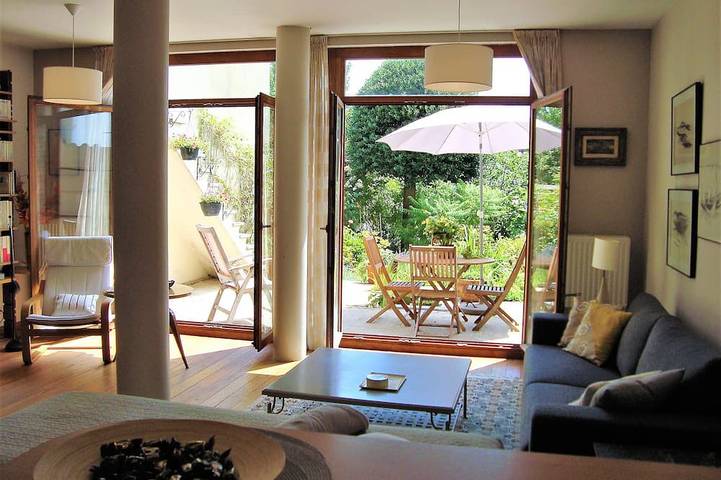 Entire apartment, A home in a peaceful heaven 15 min away from the Grand Place in Auderghem, Flanders