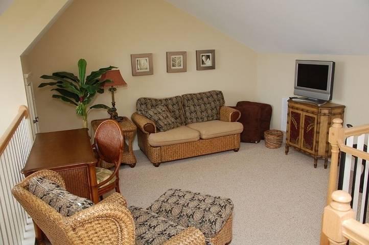 Vacation rental for 12 people, with yard and balcony in Edisto Beach