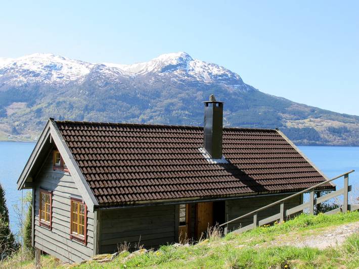 Feriehus for 4 personer, med Terrasse og Hage i Hordaland