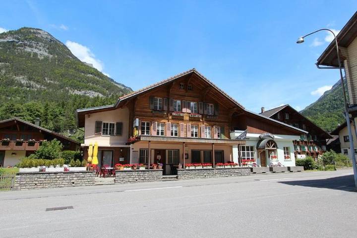 Hotel für 11 Personen, mit Terrasse in Innertkirchen