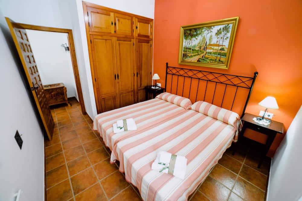 Casa Rural San Antonio. Villa 2 (3 dormitorios) in Cabra, Sierras Subbéticas