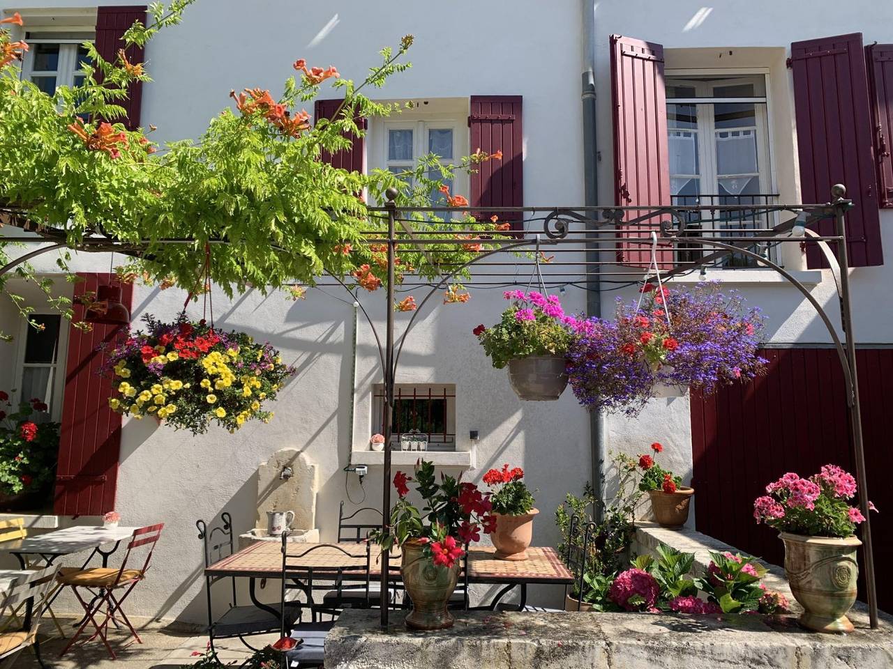 Maison d'Hôtes "Le Colombier" - Burlat in Venasque, Parc naturel régional du Mont-Ventoux