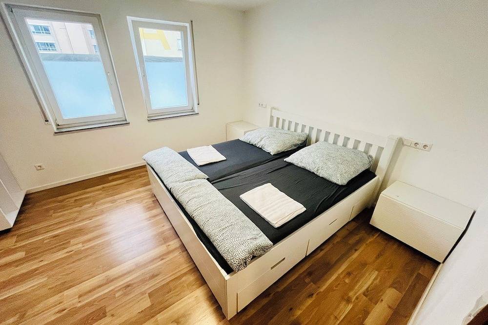 Ganze Wohnung, Monteurwohnung mit 6 Betten und Garten in Bad Cannstatt, Stuttgart