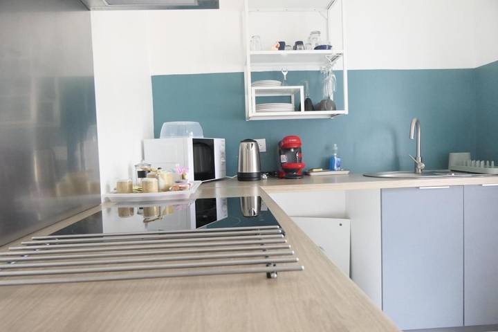 Gîte pour 2 personnes, avec terrasse à La Trinité - 2