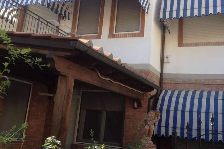Villa pour 6 personnes, avec Balcon et Jardin à Viareggio