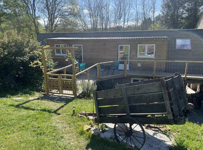 Chambre d’hôte pour 4 personnes, avec Balcon et Terrasse ainsi que Jardin et Vue