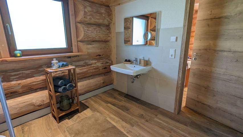 Appartement de vacances entier, Appartement de vacances pour 3 personnes avec balcon in Neuhütten, Arrondissement de Trèves-Sarrebourg