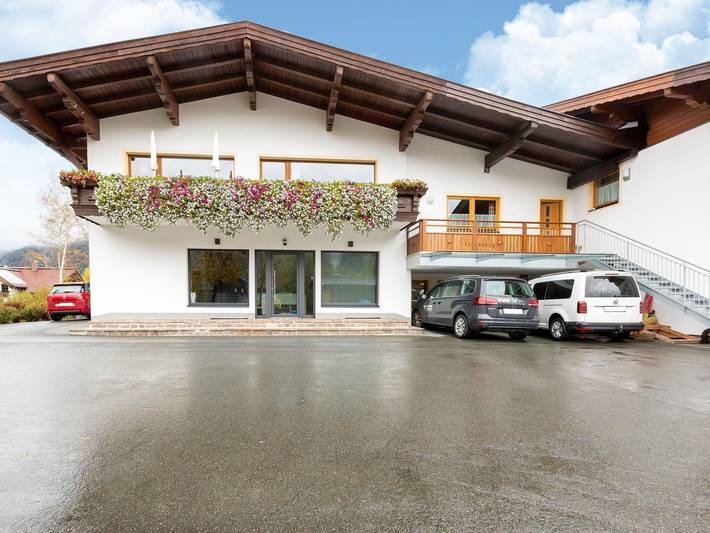 Ferienwohnung für 6 Personen, mit Balkon und Garten in Sankt Ulrich am Pillersee