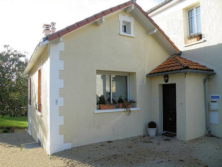 Cottage pour 2 personnes, avec jardin à La Crèche