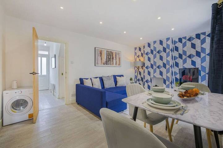 Glamping for 4 people, with pets in Brighton