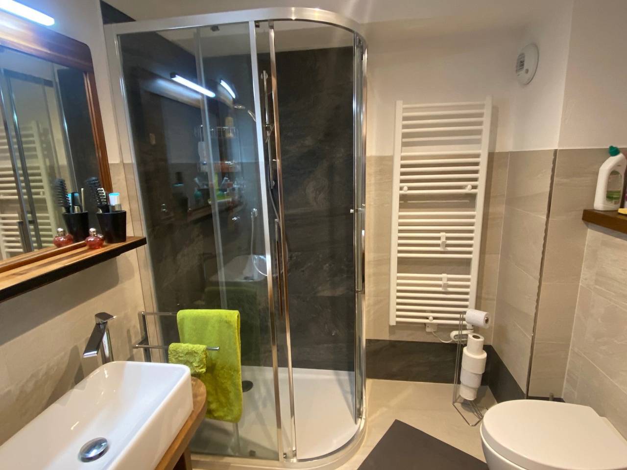 Appartement entier, Superbe duplex lumineux pour 8 pers., face aux pistes, parking inclus in Montgenèvre, Région de Briançon