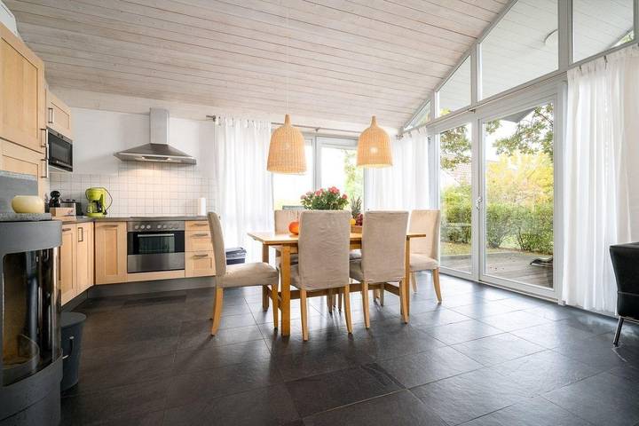 Ferienhaus für 4 Personen, mit Terrasse und Sauna sowie Garten, mit Haustier an der Müritz - 2
