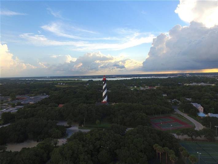 Vacation rental for 6 people, with balcony and pool in St. Augustine