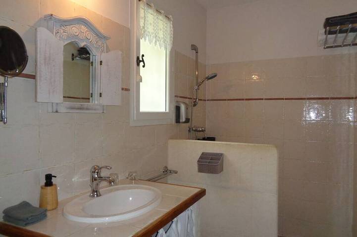 Maison d’hôte pour 2 personnes, avec jardin à Lacoste - 3