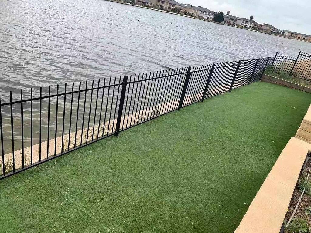 Waterfront 6Brm Villa im Herzen von Sancturay Lakes in Point Cook, Melbourne