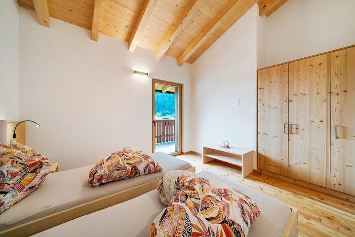 Ganze Wohnung, Ferienwohnung "Masi Lavendel" mit Seeblick, Privatem Balkon und WLAN in Kuppelwies, Ulten
