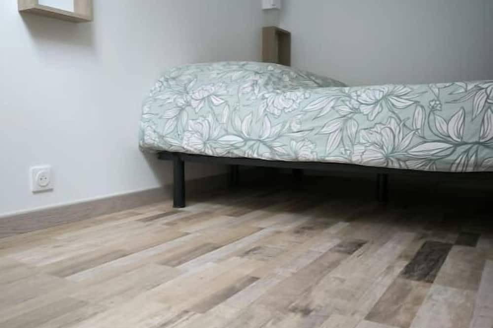 Appartement entier, Petite dépendance privée in Précy-sur-Marne, Seine-et-Marne