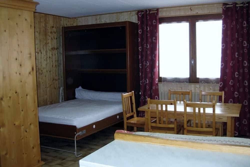 Studio in chalet, beautiful view, quiet, Col des Aravis - 2 Pers in La Giettaz, Albertville region