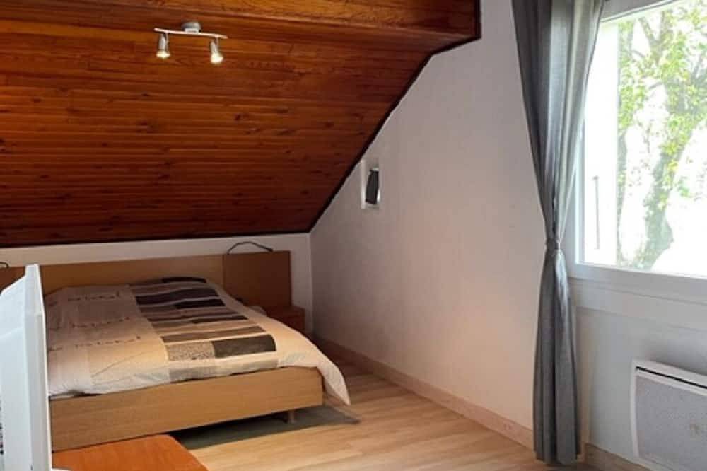 Maison Pieds Dans L'Eau in Sciez, Région de Thonon-les-Bains