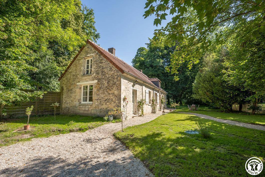 La petite belle au bois in Morienval, Oise