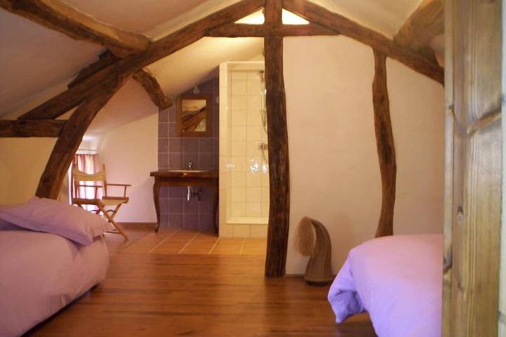 Stone house in the heart of Perigord Noir, private swimming pool in Saint-Chamassy, Périgord Noir
