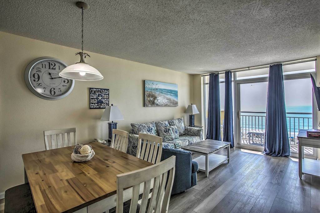 Ganze Wohnung, Bay Watch Condo w/ Oceanfront Balcony & Beach View in North Myrtle Beach, Grand Strand