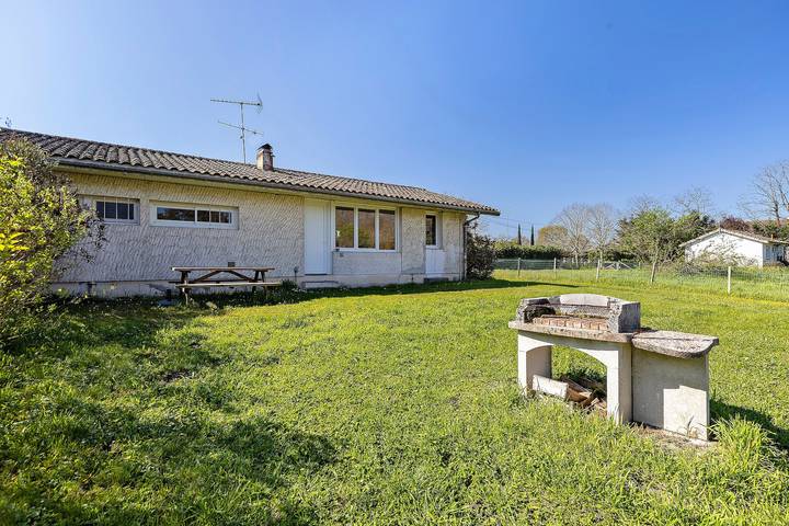 Gîte pour 8 personnes, avec Jardin