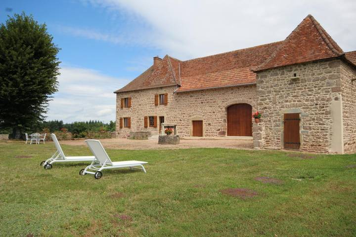 Gîte pour 5 personnes, avec jardin, animaux acceptés à Varennes-sous-Dun