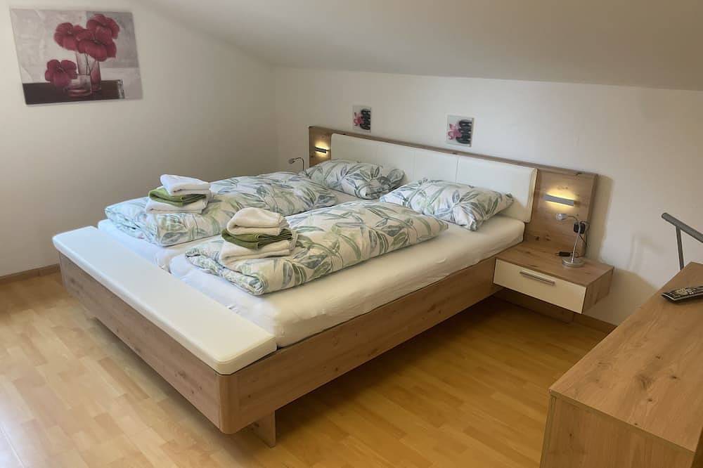 Gemütliches top modernisiertes 4 Sterne Ferienhaus zentral und ruhig am Waldrand in Hinterzarten, Südschwarzwald