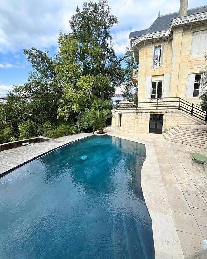 Maison d’hôte pour 2 personnes, avec piscine et jardin ainsi que terrasse et sauna à Lormont - 3