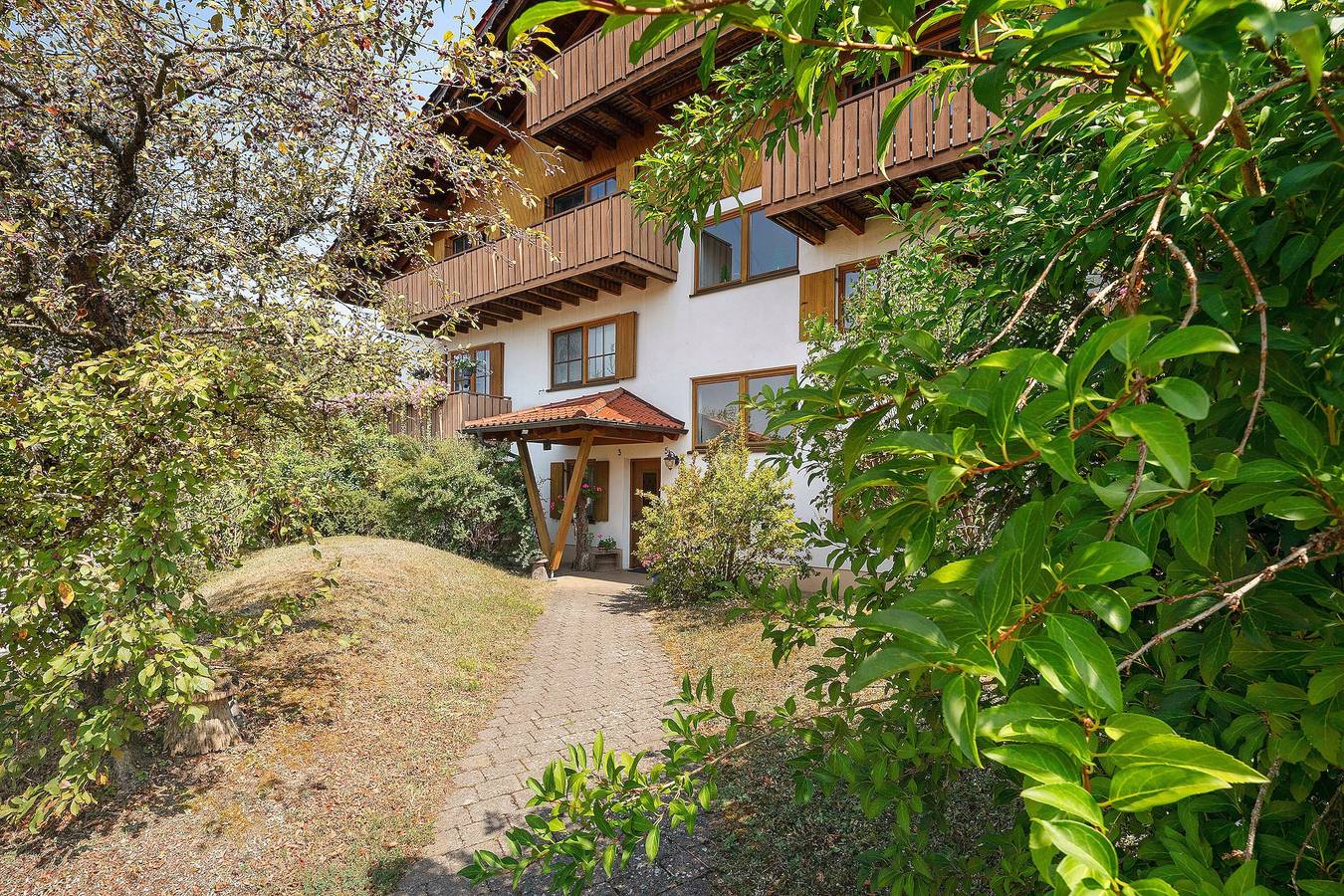 Ganze Wohnung, Ferienwohnung 'G' mit Balkon und Wi-Fi in Lonsee, Lonsee Region