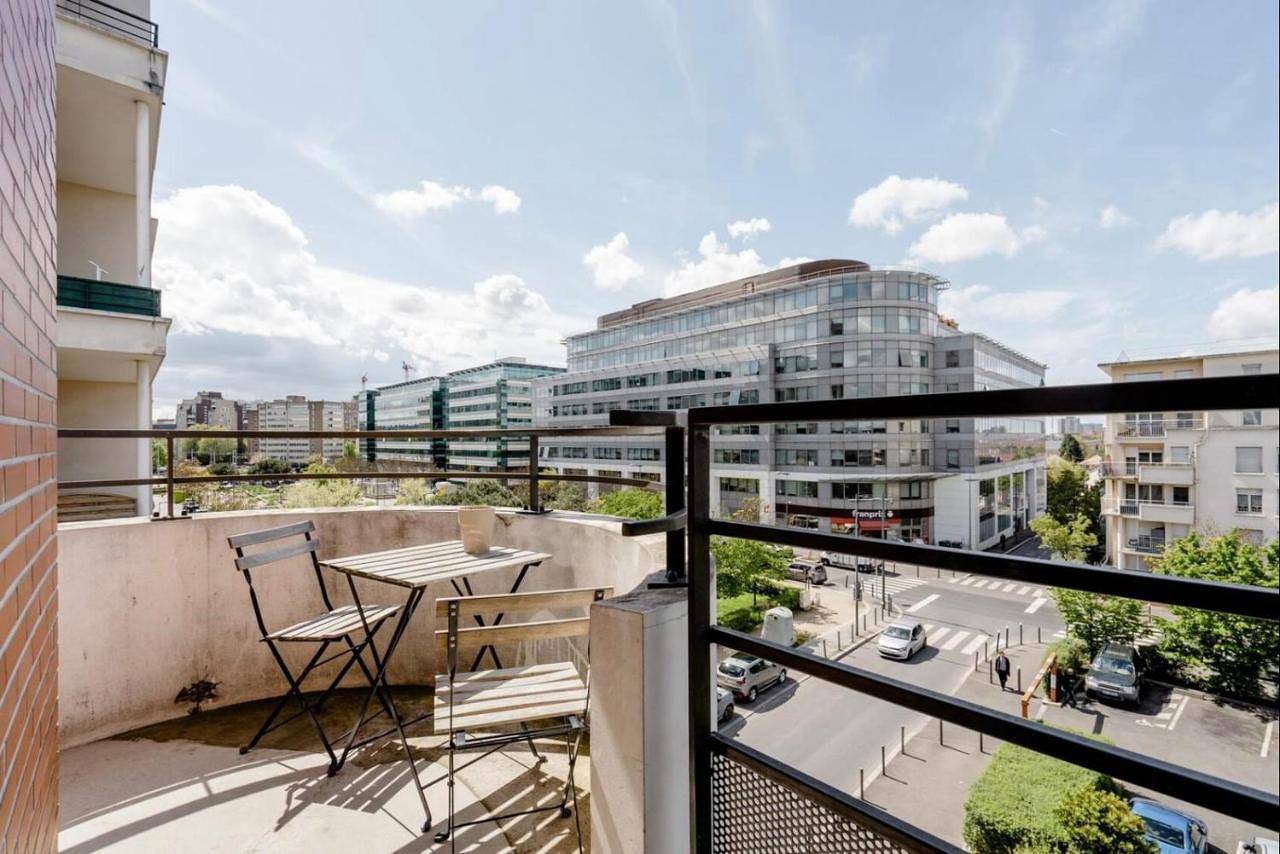 Appartement entier, Cosy near Paris, Cdg and Metro in Bobigny, Seine-Saint-Denis