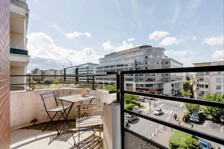 Gîte pour 7 personnes, avec balcon à Bobigny