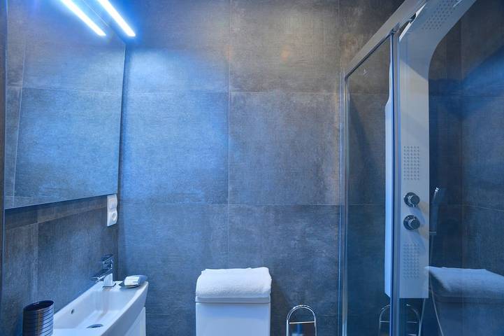 Entire apartment, Loft con Encanto e Hidromasaje en Navarra, Cerca de Baztan in Sunbilla, Spanish Pyrenees