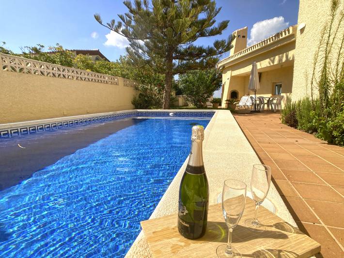 Chalet para 8 personas, con jardín y balcón en La Manga