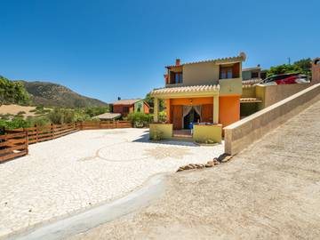 Ferienhaus für 6 Personen, mit Ausblick und Terrasse in Villasimius