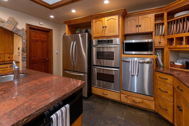 Vacation rental for 20 people, with terrace and hot tub in Fountain Hills