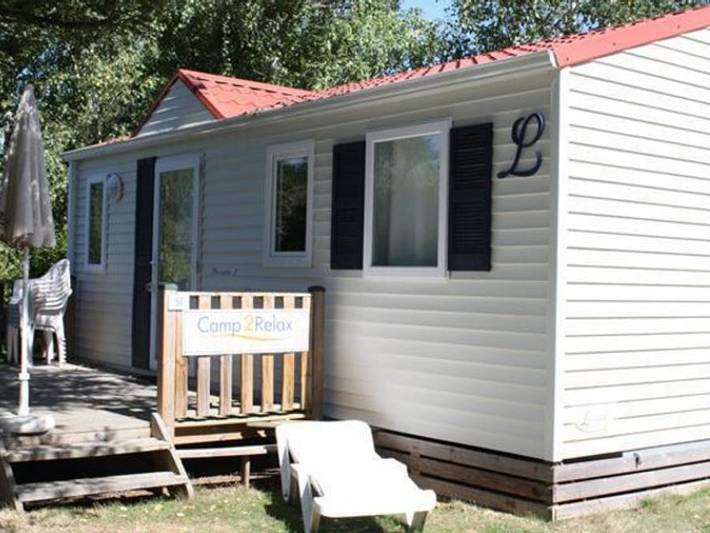 Flower Camping de Mars - Mobilhome 4 personnes - Mobil-home Confort 27m² / 2 chambres 4 pers in Cordelle, Région de Roanne