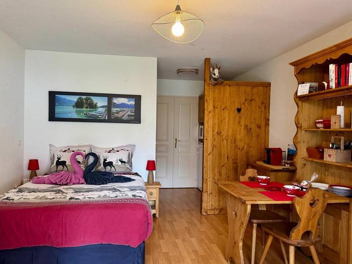 Gîte pour 2 personnes, avec sauna et jardin ainsi que piscine et vue à Giez - 3