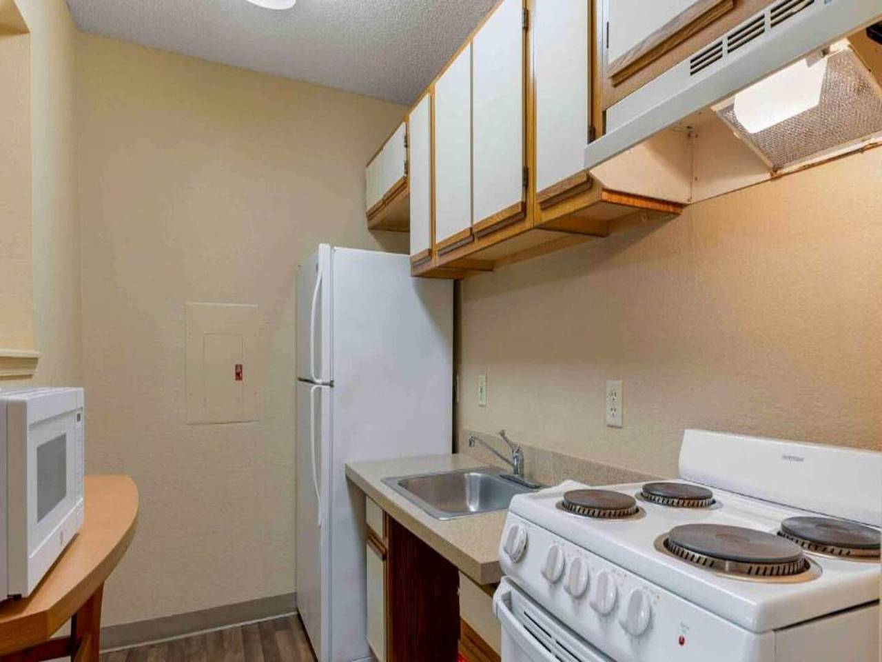 Appartement entier, 1 Lit Queen | Non-fumeur, Cuisine in Ohio