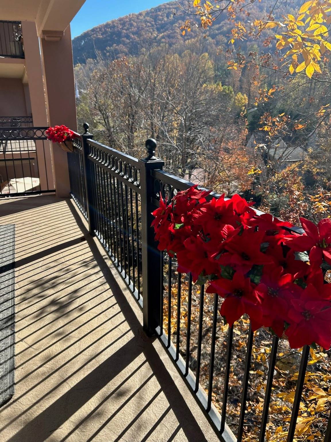 Apartamento inteiro, Luxurious Condo, Pool, Fireplace, Hiking in Gatlinburg, Condado de Sevier