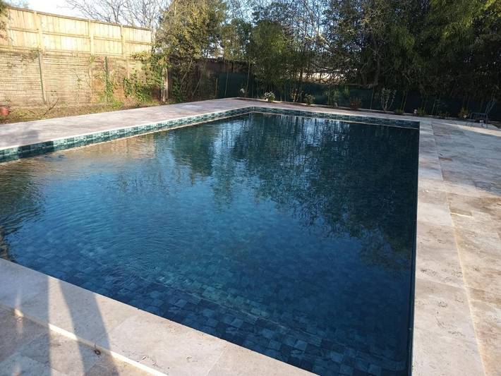 Gîte pour 3 personnes, avec jardin et piscine à Ambarès-et-Lagrave - 4