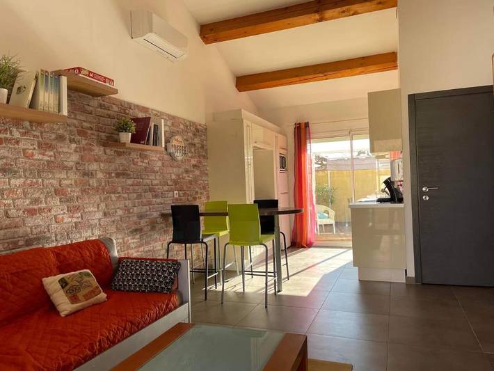 Gîte pour 3 personnes, avec piscine et jardin, animaux acceptés à La Crau - 3