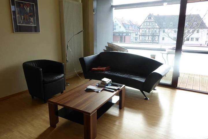 Ferienwohnung für 4 Personen, mit Balkon und Terrasse sowie Ausblick in Aschaffenburg