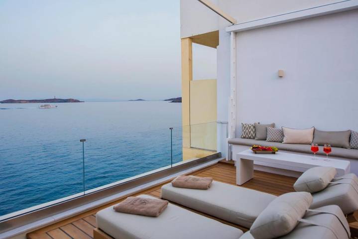 Chambre d’hôte pour 2 personnes, avec vue dans Syros - 3